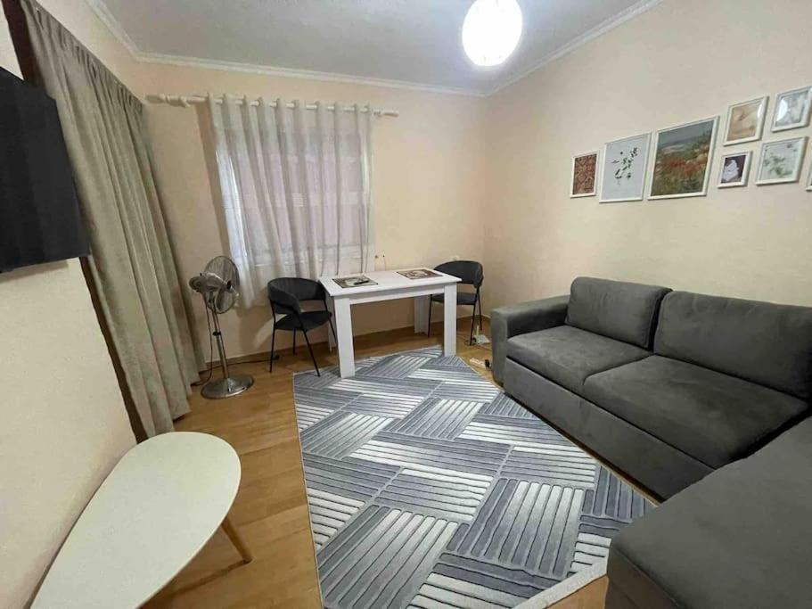 Apartment In The City Center Tiran Dış mekan fotoğraf